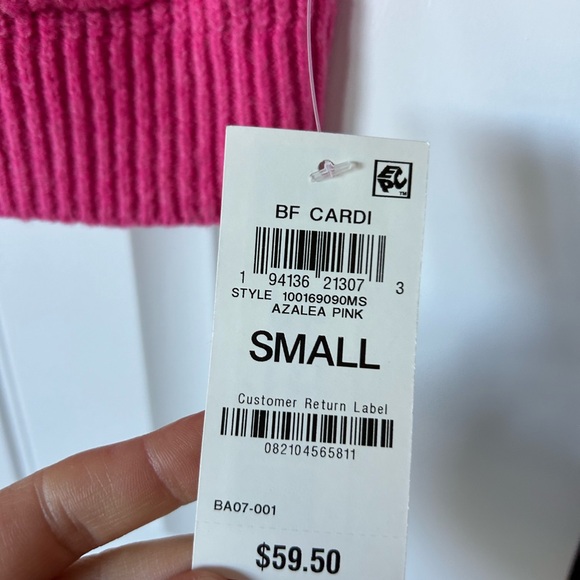 On 34th Soft Cardigan - Picture 5 of 7